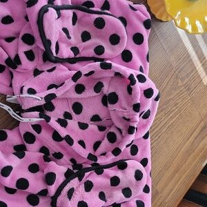 Pink Polka Dot Hooded onesie. Xl. Pockets. Feeted. Smoke-free.